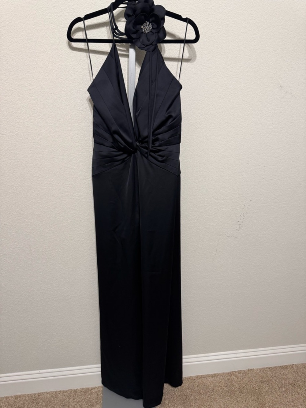 Ramy Brook
Angelina Pleated Twist-Front Halter Jumpsuit - Picture 5 of 7